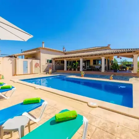 Villa With Private Pool In